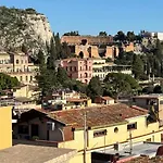 Casa Amelia - Charme In Taormine