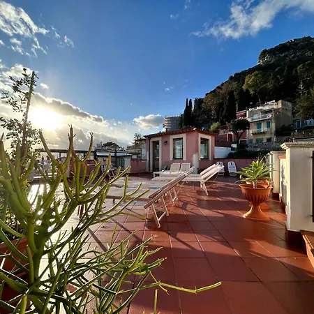 Casa Amelia - Charme In Taormine