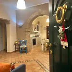Casa Amelia - Charme In Дом отдыха *
